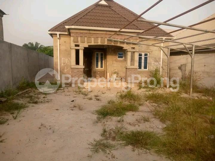 1 bedroom Flat / Apartment for rent Off Bayeku Road Igbogbo Igbogbo Ikorodu Lagos