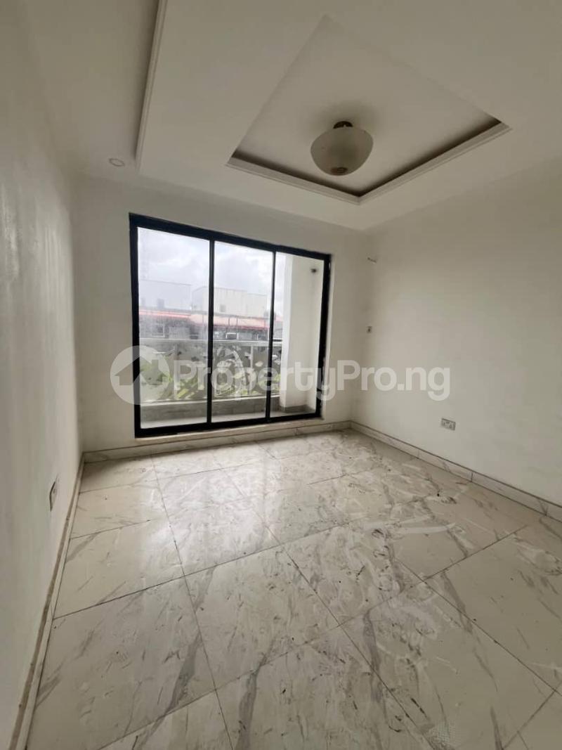 1 bedroom Flat / Apartment for rent In An Estate Igbo-efon Lekki Lagos