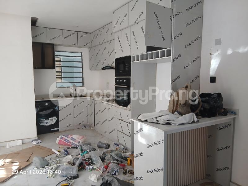 2 bedroom Flat / Apartment for rent Gated Street Fola Agoro Yaba Lagos