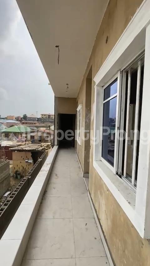 2 bedroom Flat / Apartment for rent Oworonshoki, Lagos Oworonshoki Gbagada Lagos