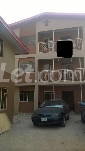 3 bedroom Flat / Apartment for rent 8, Ayinke Street Bariga Shomolu Lagos