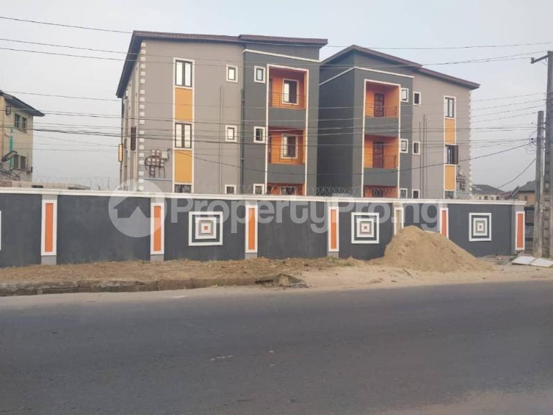 3 bedroom House for sale In A Nice Environment Soluyi Gbagada Lagos