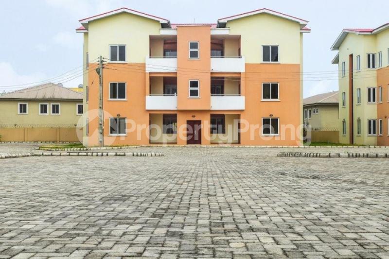 3 bedroom House for sale In A Estate Behind International Airport Airport Road(Ikeja) Ikeja Lagos - 0