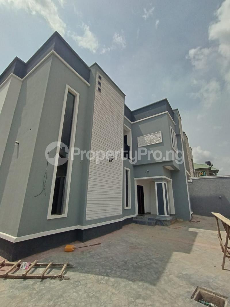 4 bedroom House for sale Adeoje Estate Opposite First Richbam, 7 Minutes Drive Akala Express Ibadan Oyo