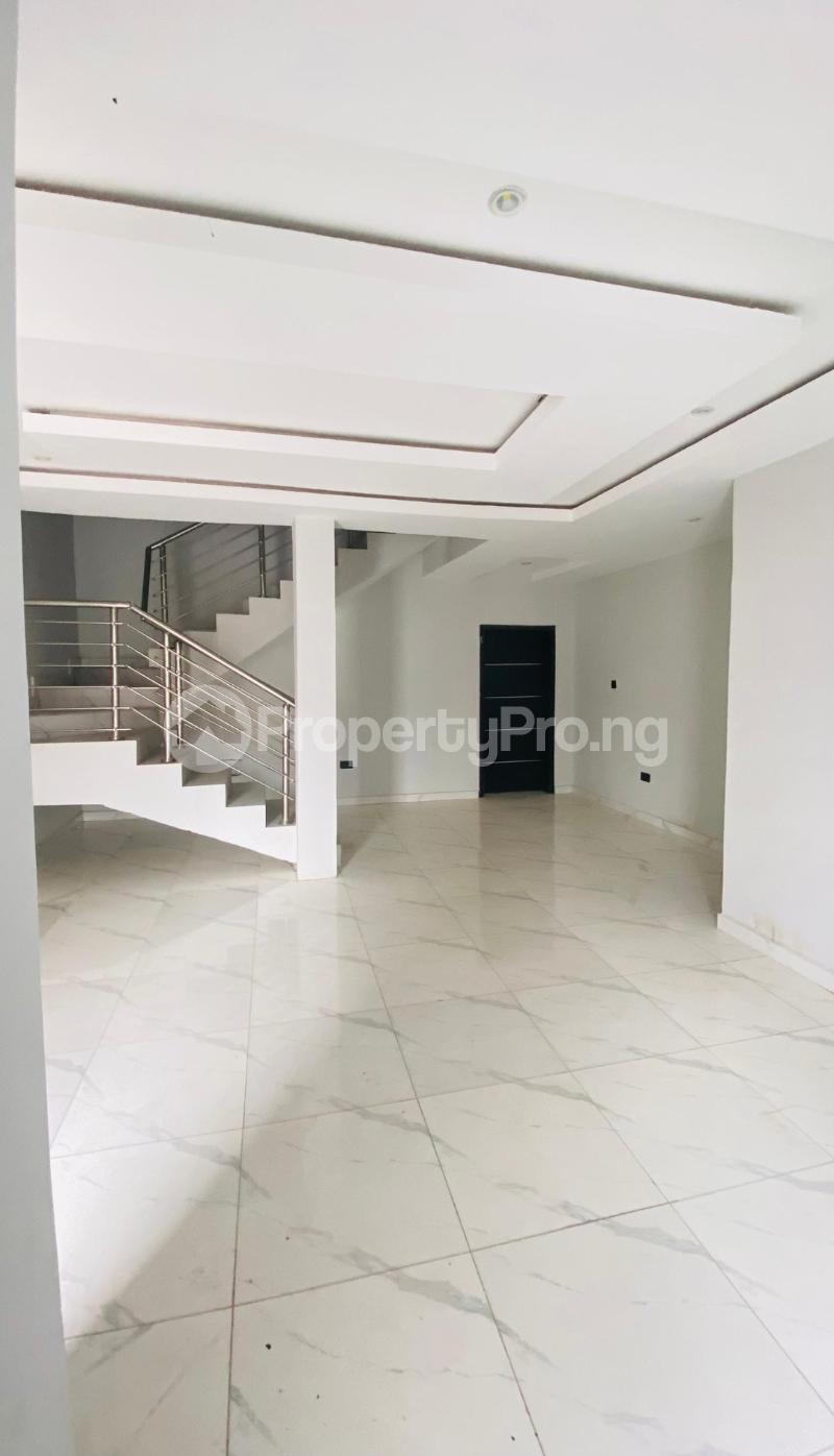 4 bedroom House for sale By Shell Coop Estate Gaduwa Abuja