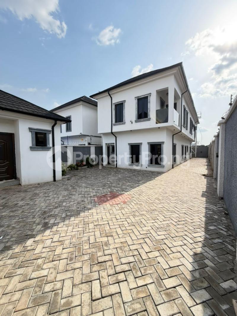 4 bedroom House for sale Apo District Abuja. ( Video Is Available) Apo Abuja