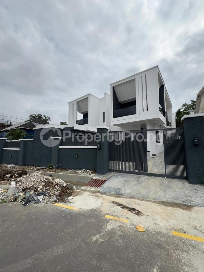 4 bedroom House for sale Adeyi Avenue, Old Bodija, Bodija Ibadan Oyo