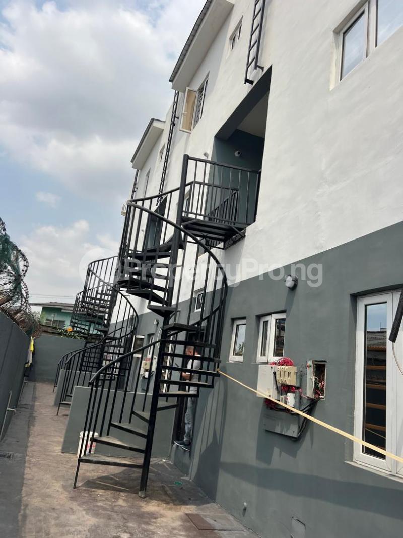 4 bedroom House for rent Adeniyi Jones Ikeja Lagos