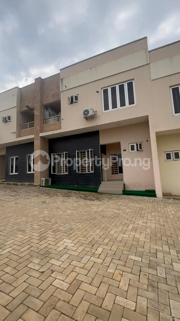 4 bedroom House for sale Lifecamp District Abuja. Life Camp Abuja