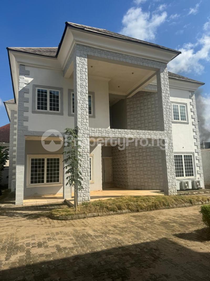 6 bedroom Flat / Apartment for sale Maitama Abuja
