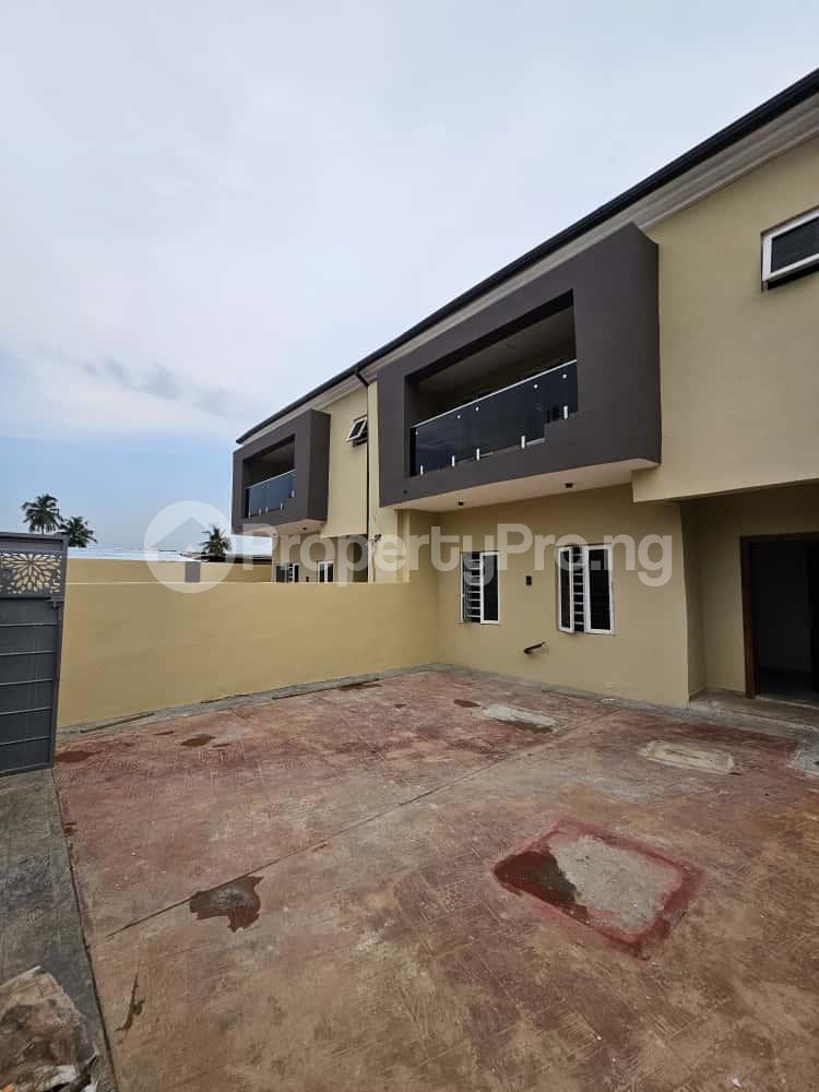 4 bedroom House for sale In A Secure Estate Akowonjo Alimosho Lagos