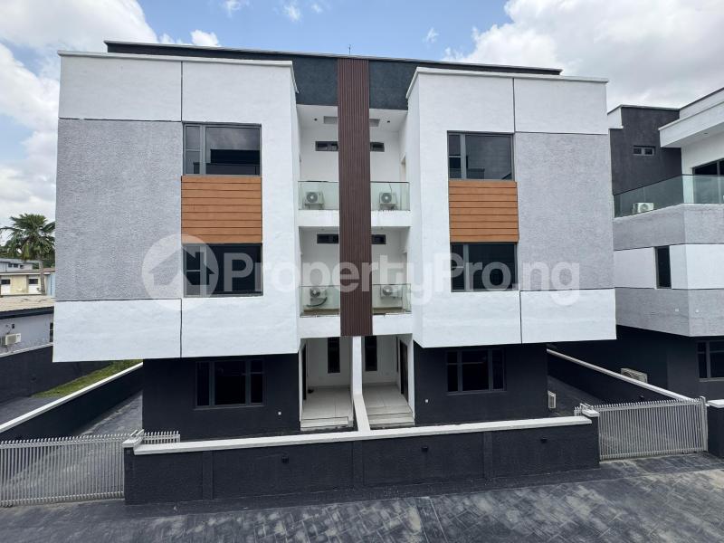 4 bedroom House for sale In Secured Estate Adeniyi Jones Ikeja Lagos