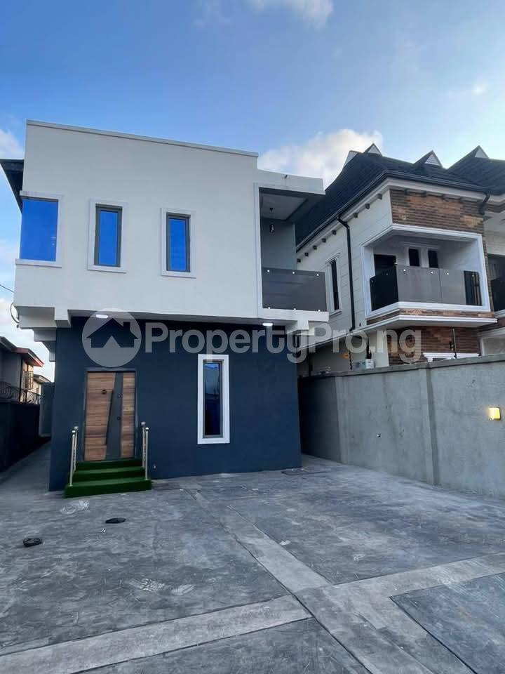 5 bedroom House for sale Off Gowon Estate Egbeda Alimosho Lagos