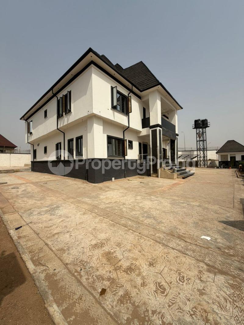5 bedroom House for sale Efab Metropolis Estate, Gwarinpa Extension Gwarinpa Abuja