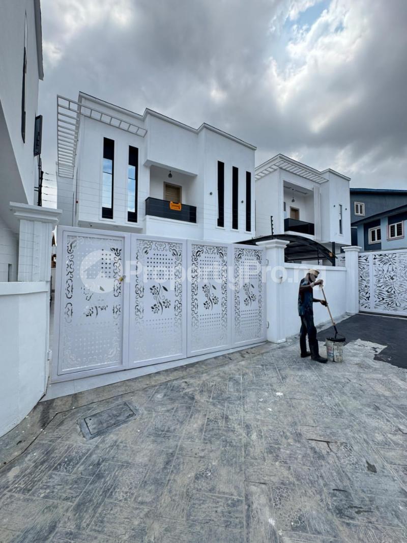 5 bedroom House for sale In Secured Estate Omole phase 1 Ojodu Lagos