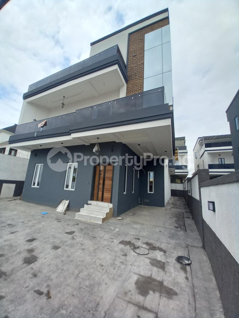 5 bedroom House for sale Within The Gra Magodo GRA Phase 2 Kosofe/Ikosi Lagos