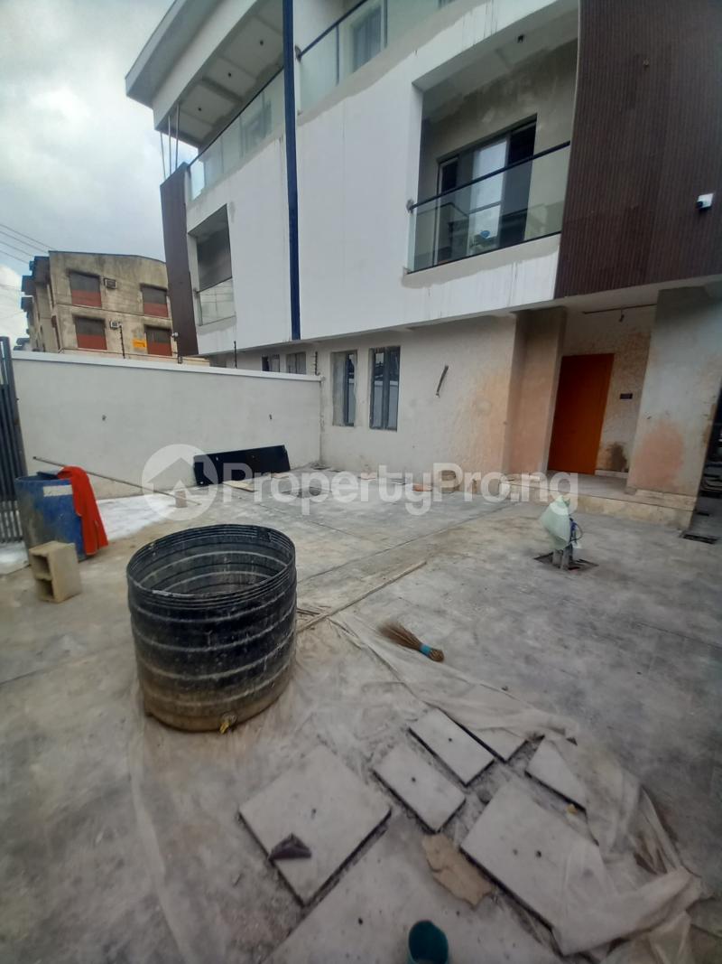 5 bedroom House for sale In A Secured Estate Adeniyi Jones Ikeja Lagos