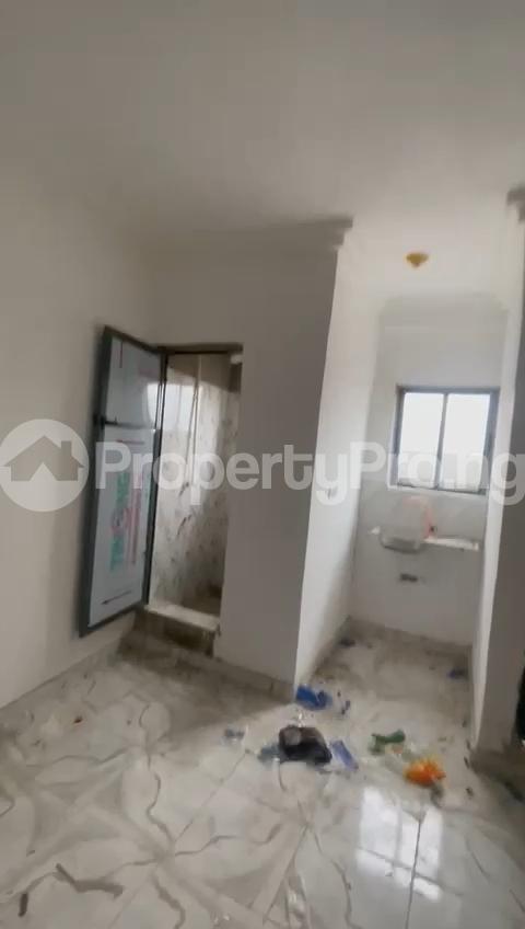 1 bedroom Flat / Apartment for rent Off Market Street, Shomolu, Lagos Shomolu Lagos