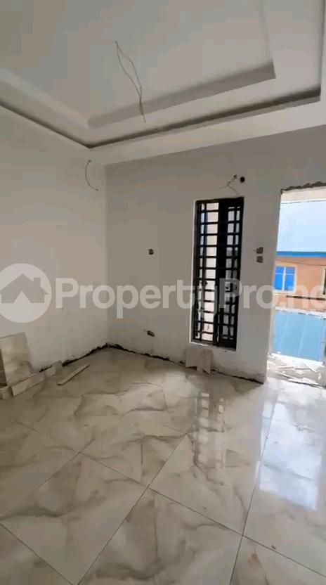 Flat / Apartment for sale Akoka Yaba Lagos