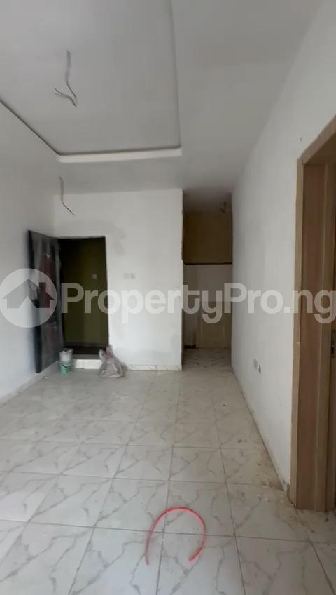 1 bedroom Flat / Apartment for rent Off Pedro Road Shomolu Shomolu Lagos
