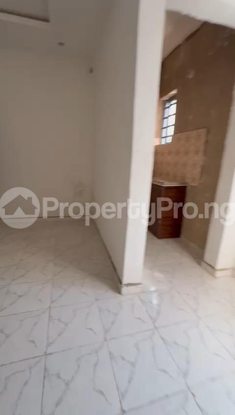 1 bedroom Flat / Apartment for rent Akoka,yaba Yaba Lagos