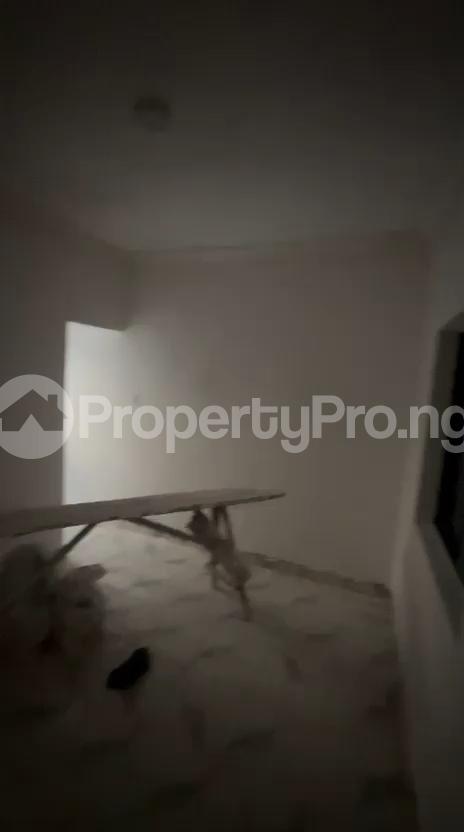 1 bedroom Flat / Apartment for rent Off Shipeolu Street, Shomolu Shomolu Lagos