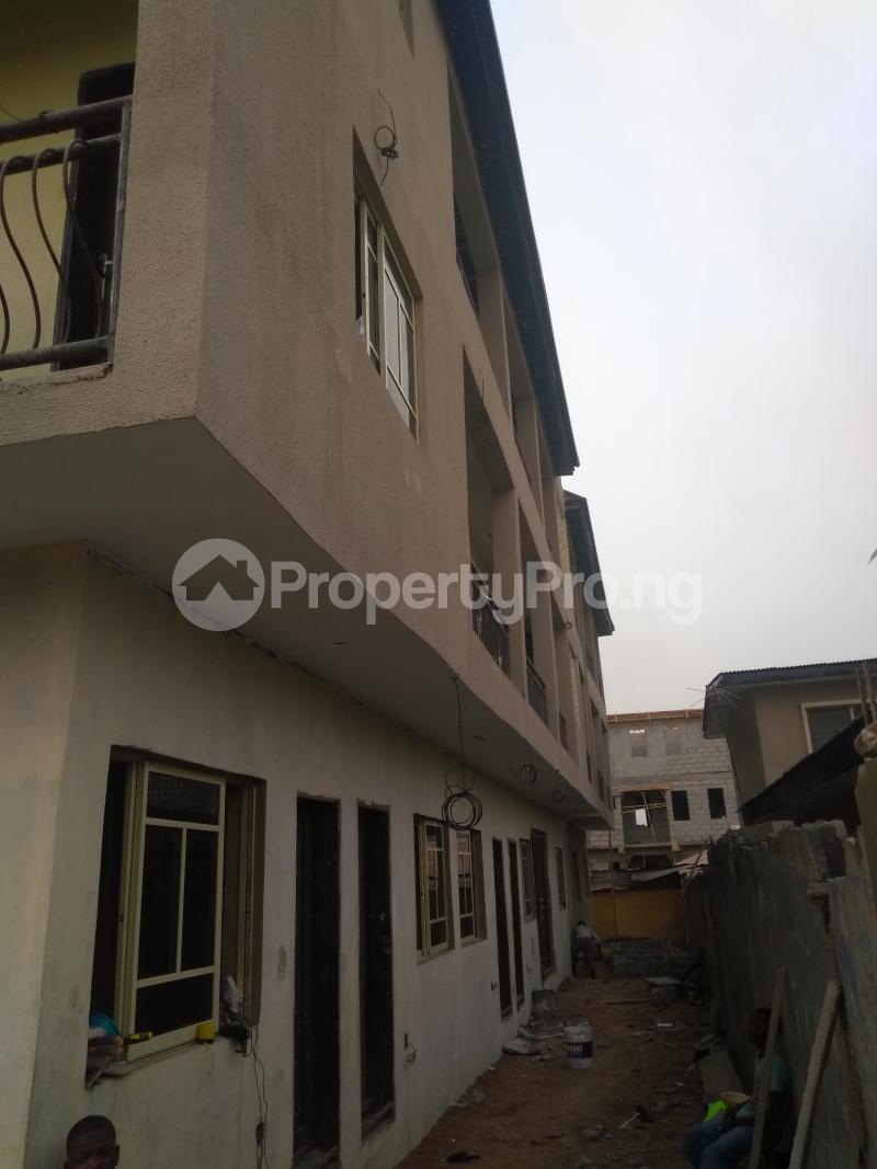 1 bedroom Flat / Apartment for rent Olorunkemi Street Shomolu Shomolu Lagos