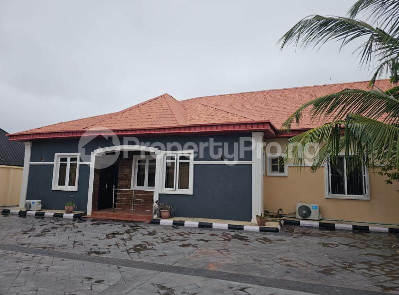4 bedroom Flat / Apartment for sale Oluyole Estate Ibadan Oyo