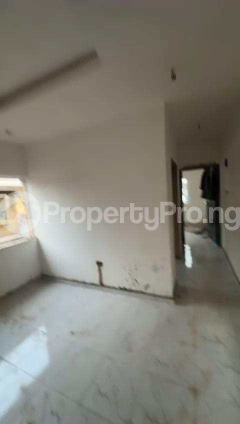 1 bedroom Flat / Apartment for rent Off Kayode Street, Onipanu Shomolu Lagos - 0