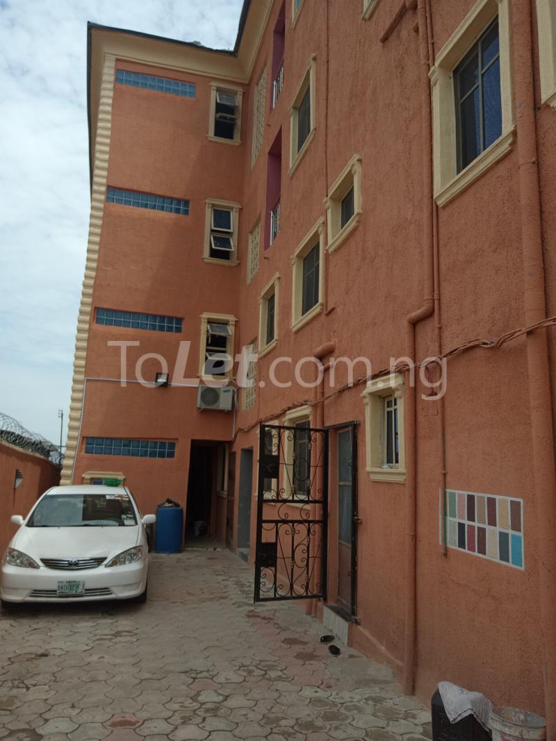 1 bedroom Flat / Apartment for rent Off Oworoshoki Road Oworoshoki Gbagada Oworonshoki Gbagada Lagos