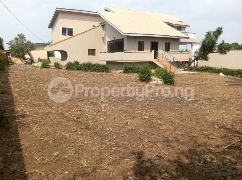 3 bedroom Flat / Apartment for sale Ikolaba Ibadan Oyo