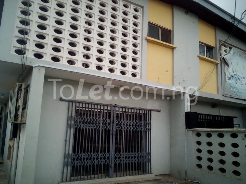 4 bedroom House for rent Plot 1a Olumuyiwa Off Babington Crescent Omole phase 1 Ojodu Lagos