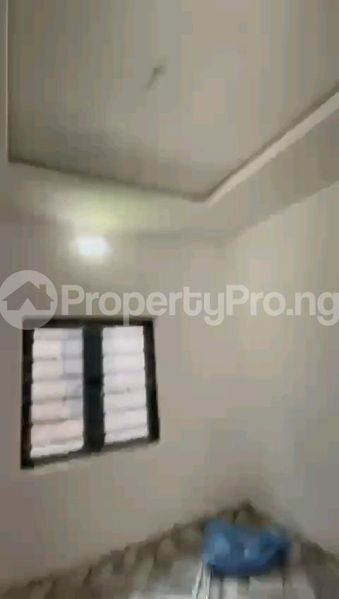 1 bedroom Flat / Apartment for rent Off Market Street Shomolu Lagos