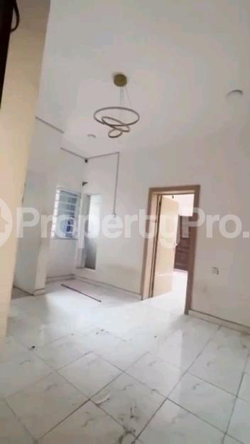 1 bedroom Flat / Apartment for rent Off Apata Str Shomolu Lagos