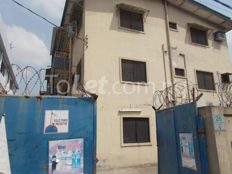 3 bedroom Flat / Apartment for rent Ikeja Lagos