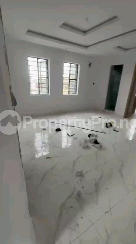 2 bedroom Flat / Apartment for rent Morocco Road, Adekunle Yaba Lagos