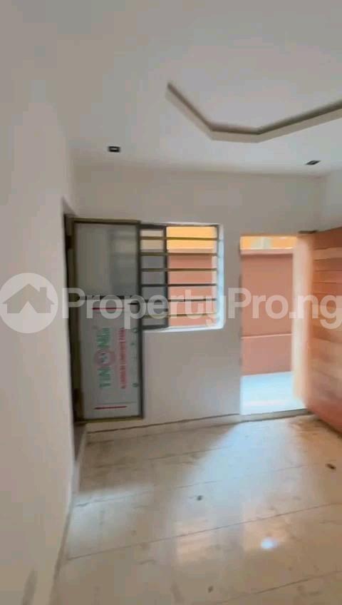 1 bedroom Flat / Apartment for rent Akoka Yaba Lagos