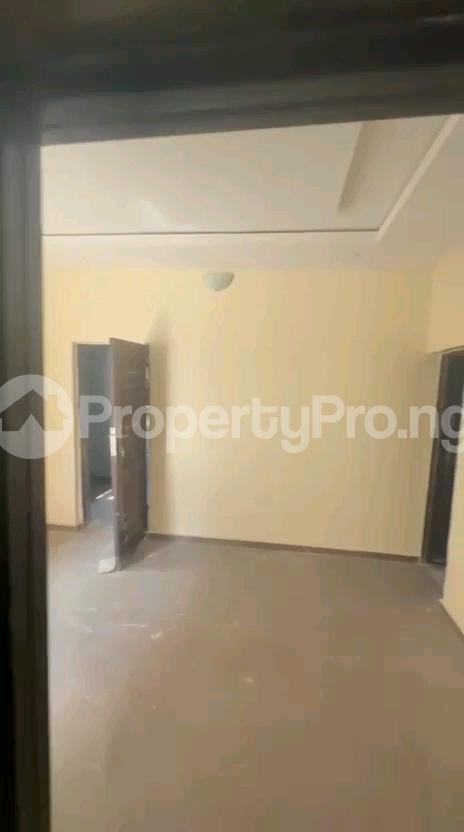 1 bedroom Flat / Apartment for rent Alapere Off Estate Rd Yaba Lagos