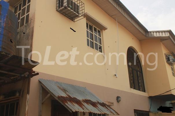 1 bedroom Flat / Apartment for rent Off Adesina Street Lagos