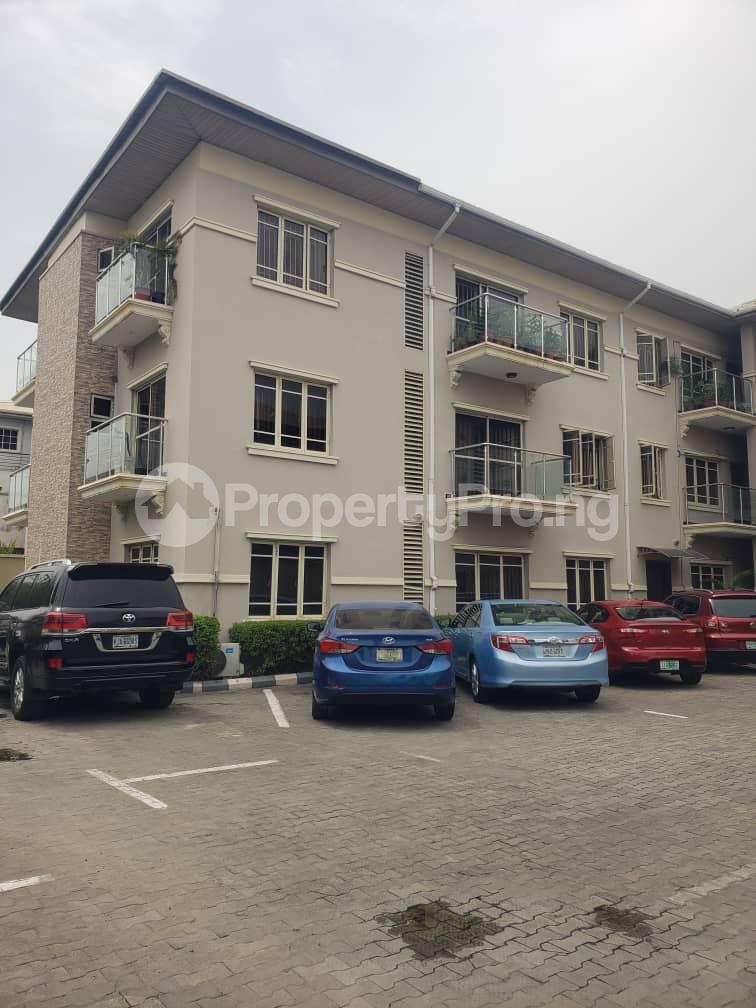 3 bedroom Flat / Apartment for rent Through Pinnacle Filling Station Lekki Phase 1 Lekki Lagos