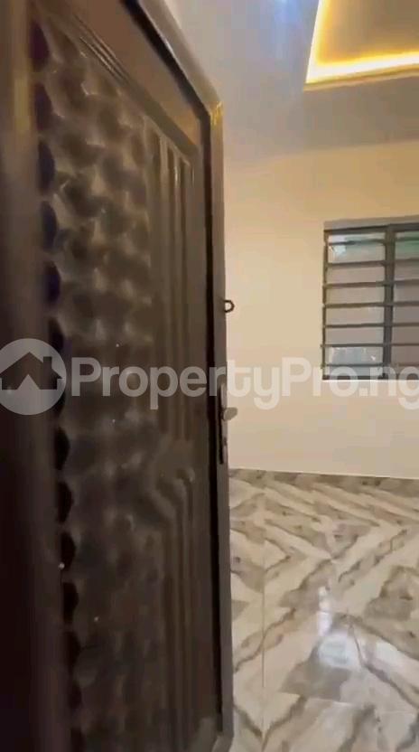 1 bedroom Flat / Apartment for rent Off Pedro Road, Ladilak Shomolu Lagos