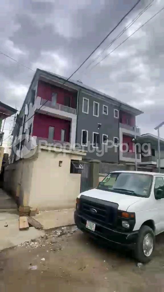 House for sale Off Pedro Road Gbagada Lagos