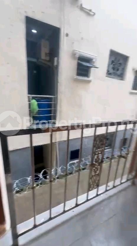 1 bedroom Flat / Apartment for rent Off Morrocco Road Shomolu Lagos