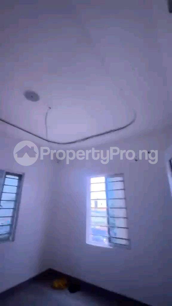 1 bedroom Flat / Apartment for rent Iwaya Yaba Lagos