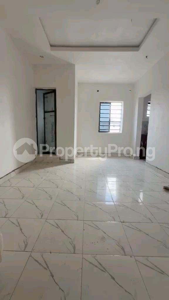 1 bedroom Flat / Apartment for rent Off Pedro Road , Ladilak Shomolu Lagos