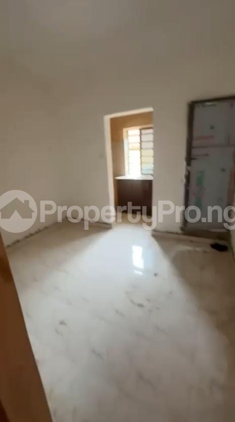 1 bedroom Flat / Apartment for rent Off Pedro Road, Shomolu Shomolu Lagos