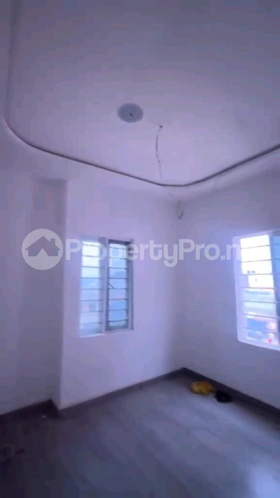 1 bedroom Flat / Apartment for rent Iwaya Yaba Lagos