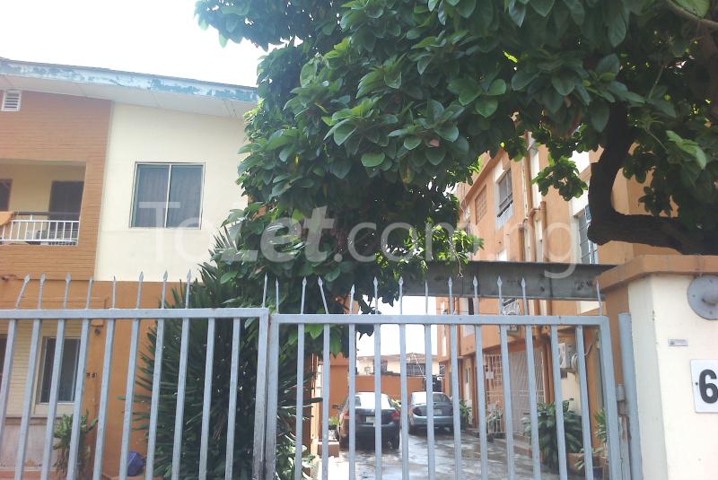 3 bedroom Flat / Apartment for rent 67, Oduntan Street Off Ikorodu Road Kosofe/Ikosi Lagos
