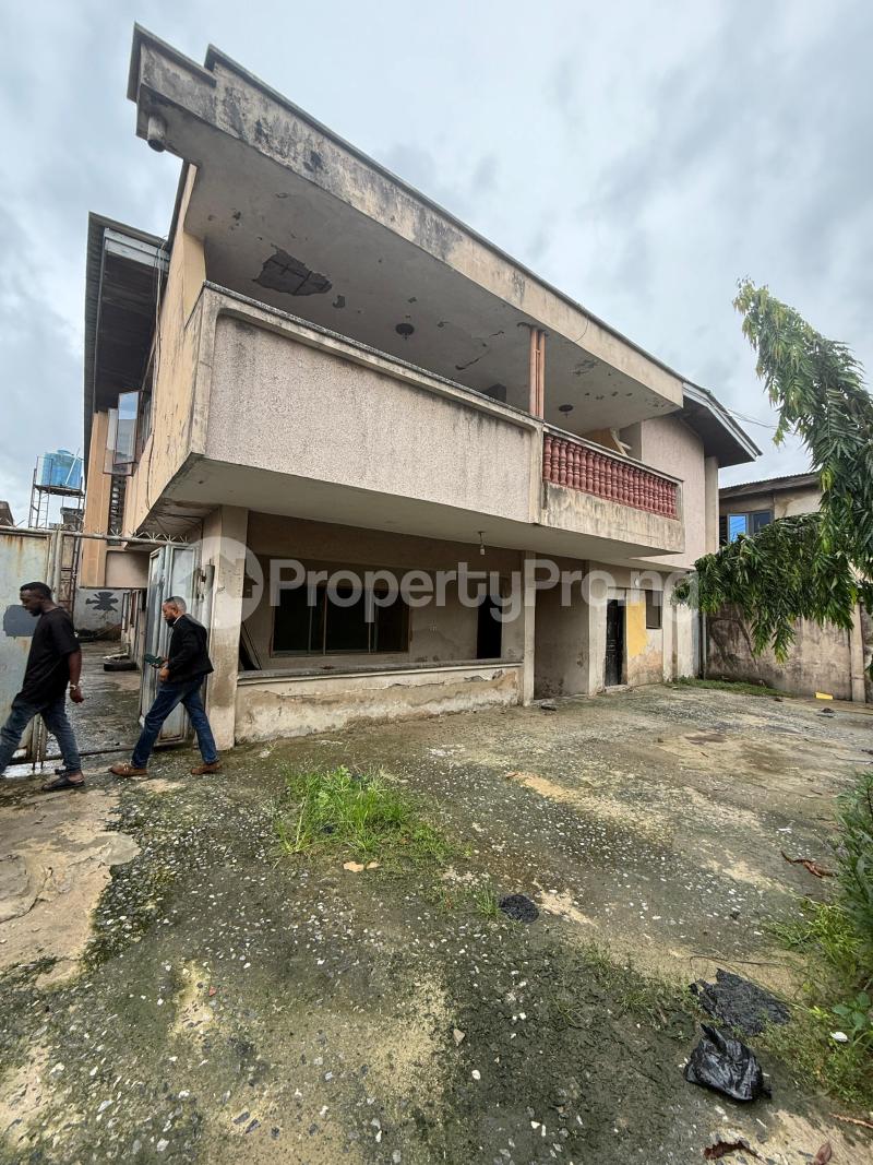 Land for sale Along Omilani Street. Ijesha Surulere Lagos