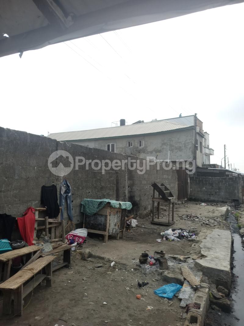 Land for sale Idiroko Mobil Road Ilaje Ajah Lagos